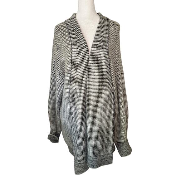 Sleeping on Snow Anthropologie white & navy knit open-front cardigan size M/L - Picture 1 of 13